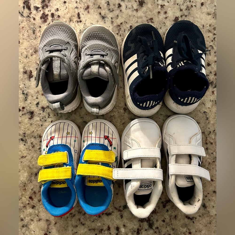 Toddler sneaker bundle 👟